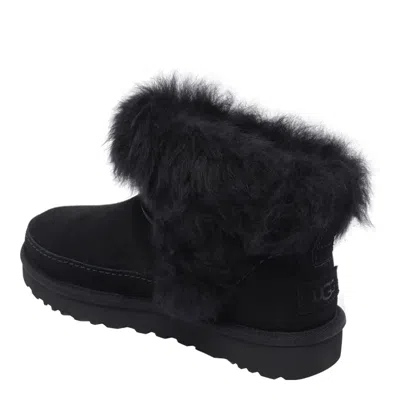 Ugg Classic Ultra Mini Chalet Boots In Black