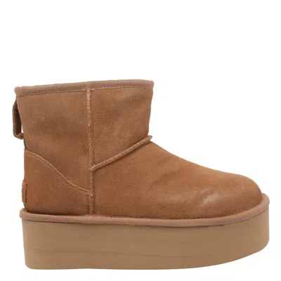 Ugg 50mm Classic Mini Platform Logo-patch Boots In Brown
