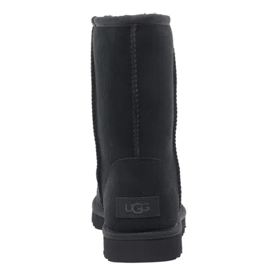 Ugg Classic Short Black Boots With Logo Patch On The Rear And Shearling Lining In Suede Woman In Black