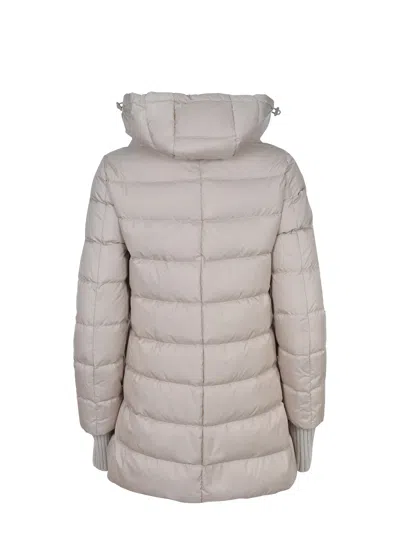 Herno A-shape Chamoix Down Jacket In Neutral