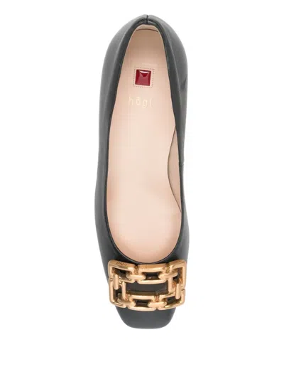 Hogl Juliette Chain-buckle Pumps In Black