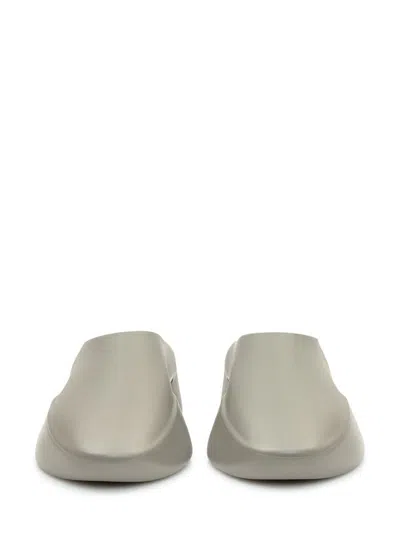 Fear Of God Logo Patch Slip-on Runner Sneakers In Gray