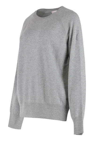 Moncler Relaxed Fit Cashmere Sweater In Gray
