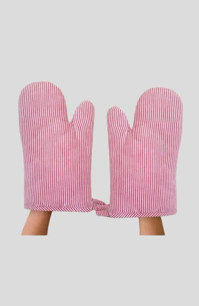 Weezie Set Of 2 Stripe Oven Mitts In Red