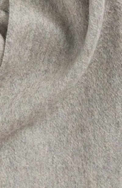 Lost Pattern Lost In Gray