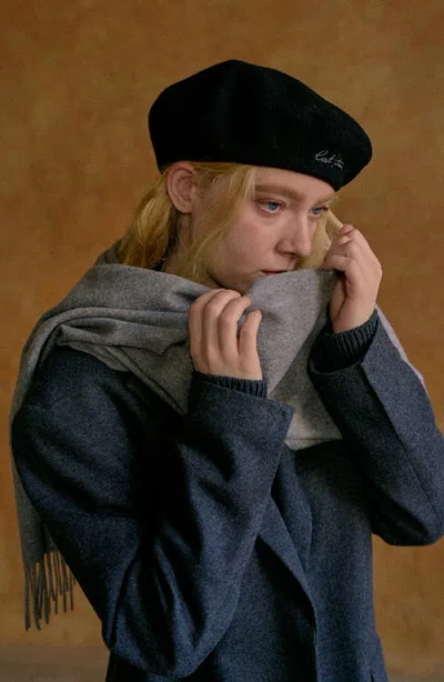 Lost Pattern Lost In Gray