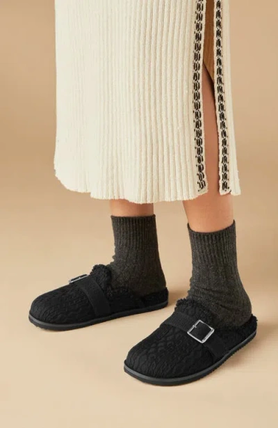 Vivaia Round-toe Wool Slippers In Black