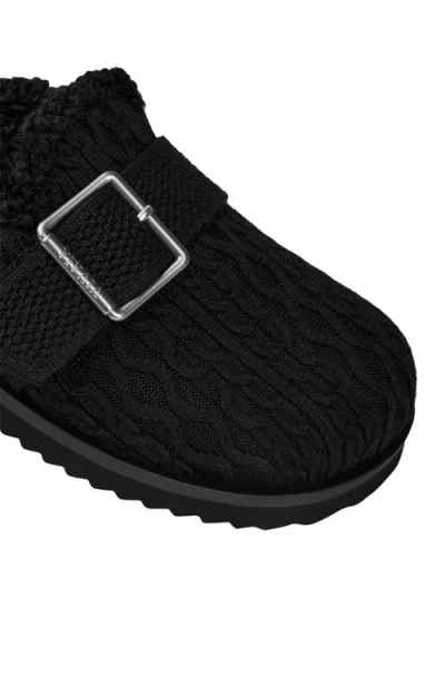 Vivaia Round-toe Wool Slippers In Black