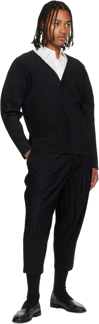 Issey Miyake Cropped Pleated Jogger Pants With Textured Finish In Black