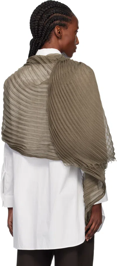 Issey Miyake Khaki Silk Wool Pleats Stole Scarf In Gray