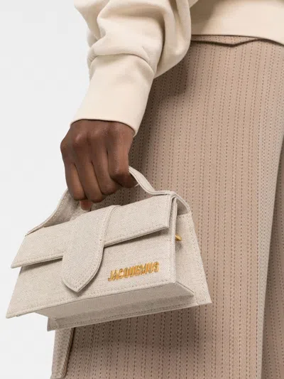 Jacquemus Adjustable Shoulder Strap Shoulder Bag In Neutral