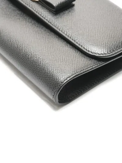 Pre-owned Ferragamo 2000s-2020s Vara Chain Shoulder Bag In Black