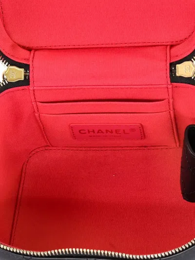 Pre-owned Chanel Chain Bar Vanity Case With Chain Quilted Calfskin Small Crossbody Bag In Black