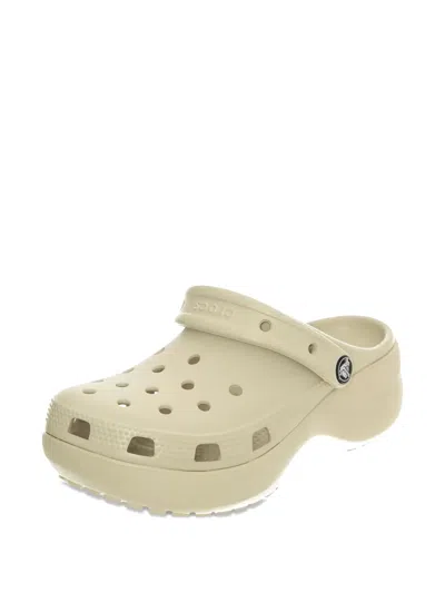 Crocs Contoured Platform Clog Sandals In Green