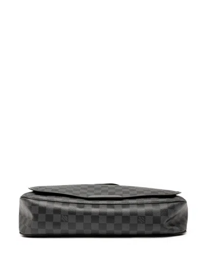 Pre-owned Louis Vuitton 2008 Damier Graphite Daniel Gm Crossbody Bag In Black