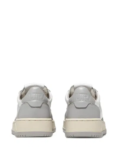 Autry Medalist Perforated Sneakers In White