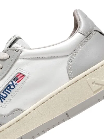 Autry Medalist Perforated Sneakers In White