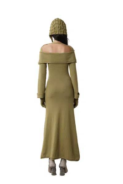 Isa Boulder Off-shoulders Roll Dress In Green