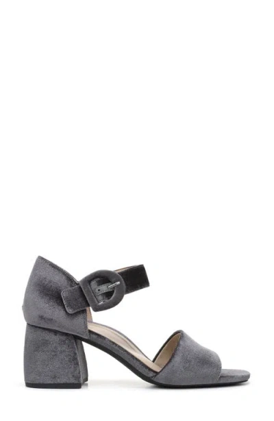 Vionic Chardonnay Block Heel Sandal In Gray