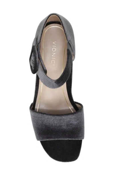 Vionic Chardonnay Block Heel Sandal In Gray