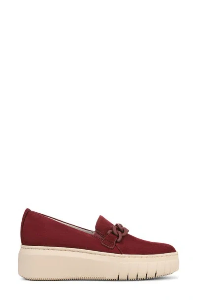 Naturalizer Daphne Slip-on Platform Sneaker In Red
