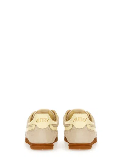 Autry "windspin" Low Sneaker In Neutral