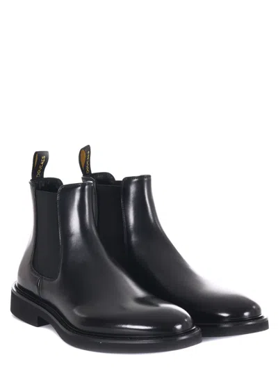 Doucal's Polished Leather Ankle Boots With Elastic Side Panels In Black