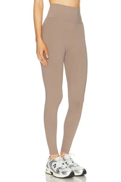 Norba Essential Legging In Neutral