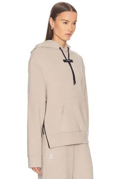 On Focus Tech Hoodie In Neutral