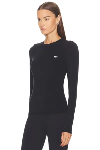 Set Active Airluxe Breathe Long Sleeve Tee In Black