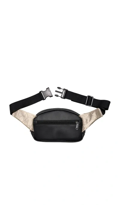 Higherdose Emf Blocking Fanny Pack In Black