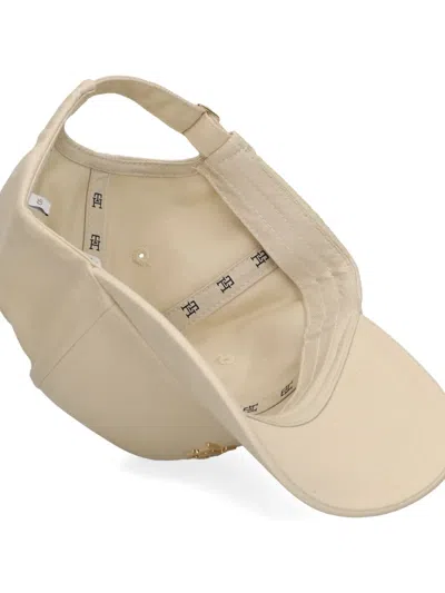 Tommy Hilfiger Chic Th Logo-plaque Cap In Neutral