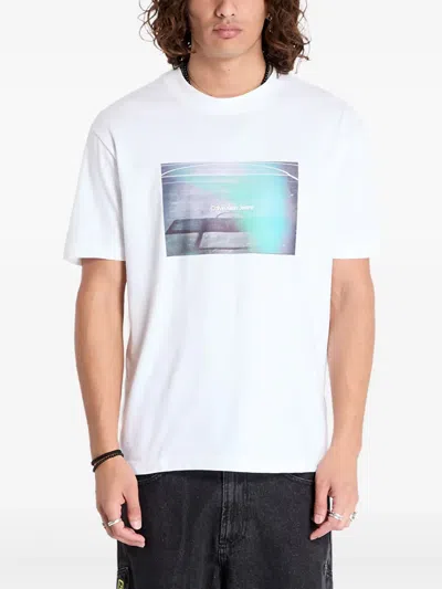 Calvin Klein Jeans Est.1978 Gradient Graphic-print T-shirt In White