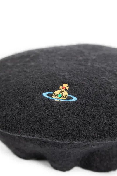 Vivienne Westwood Orb-embroidered Beret In Black