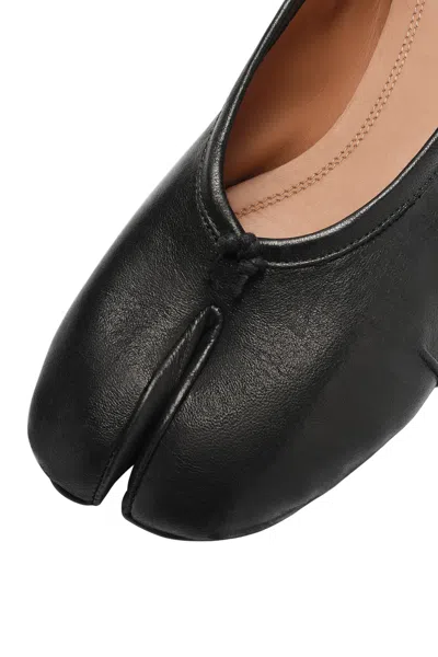 Maison Margiela Tabi Leather Split-toe Ballerina Flats In Black
