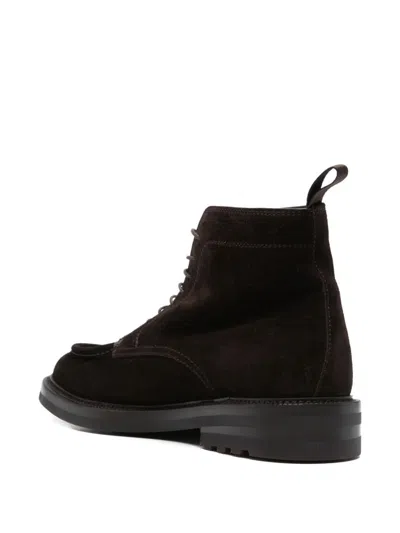 Barrett Ankle Boots In Brown