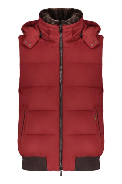 Moorer Hooded-neck Gilet In Burgundy
