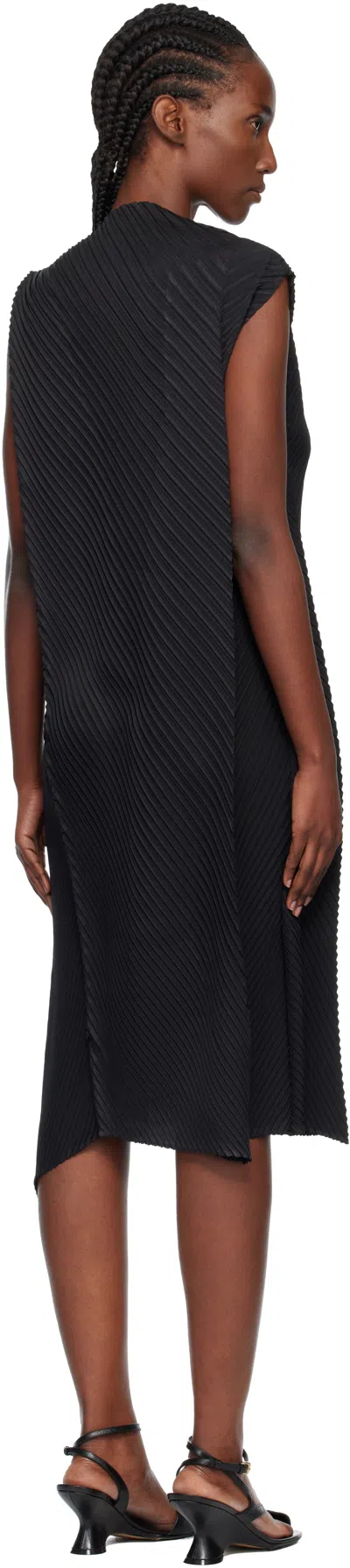 Issey Miyake Black Soft Fold Pleats Midi Dress In Black