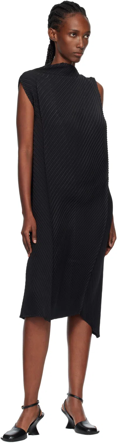 Issey Miyake Black Soft Fold Pleats Midi Dress In Black