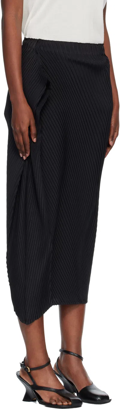 Issey Miyake Black Soft Fold Pleats Midi Skirt In Black