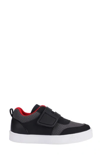 Oomphies Kids' Devon Sneaker In Multi