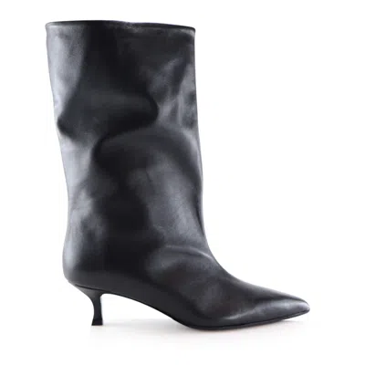 Notabene 40mm Greer Pointed-toe Boots In Black