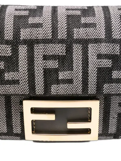 Fendi Baguette Mini Bag In Black