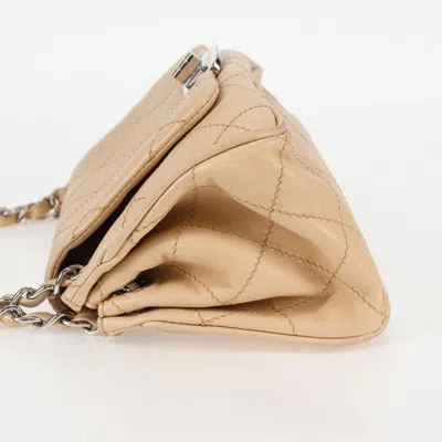 Pre-owned Chanel 2,55 Beige Leather Shoulder Bag () In Sand