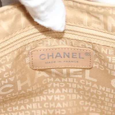 Pre-owned Chanel 2,55 Beige Leather Shoulder Bag () In Sand