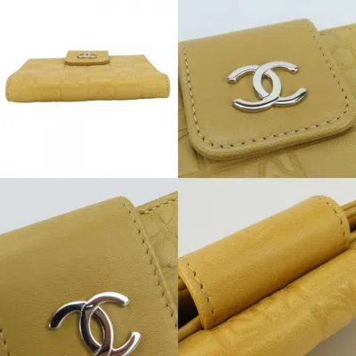 Pre-owned Chanel Beige Leather Wallet (bi-fold) () In Sand