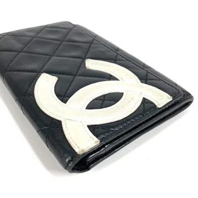 Pre-owned Chanel Black White Leather Long Wallet (bi-fold) () In Multi