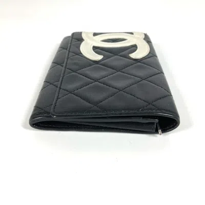 Pre-owned Chanel Black White Leather Long Wallet (bi-fold) () In Multi
