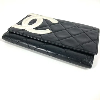 Pre-owned Chanel Black White Leather Long Wallet (bi-fold) () In Multi