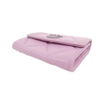 Pre-owned Chanel Pink Leather Wallet (bi-fold) ()